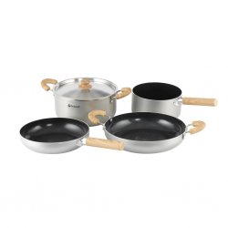 Pack-friendly larger cookware set for camping with tents, caravans and motorhomes.