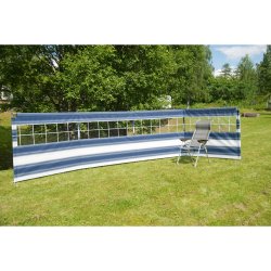 Very durable wind screen with windows from Svenska Tält. For caravan and motorhome.