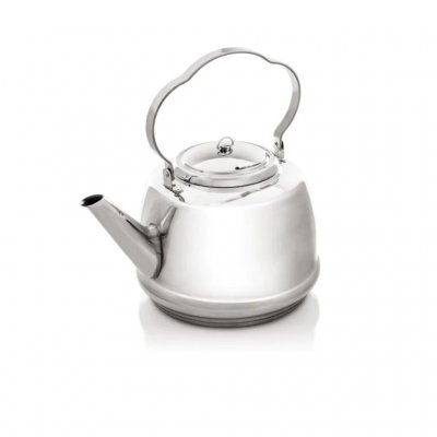 Petromax Kaffepanna 0.8L is a stylish and traditional pot for coffee or tea water.