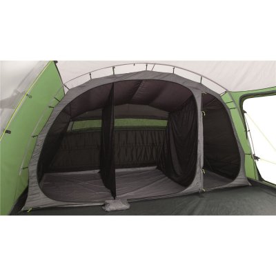 The sleeping cabin at the back of the tent Outwell Mallwood 7 has three dark bedrooms with room for 2 in each.