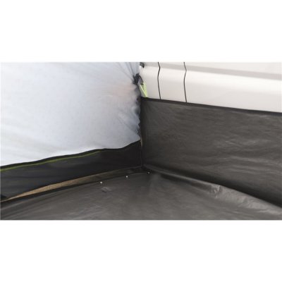 Foldable floor against the car protects Outwell Newburg 260 Car tent from cold draw from the car's underside.