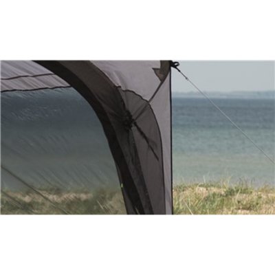 Tinted windows provide a pleasant light in the Outwell Jonesville 450SA car tent.