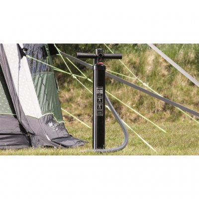 Tent pump with integrated pressure gauge included in the tent.