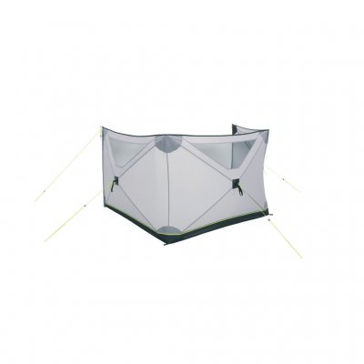 The wind shield can be completely freestanding in certain positions