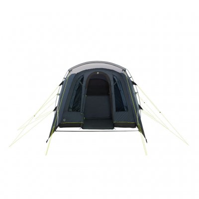 Foldable lip over the entrance to the sewn-in floor protector