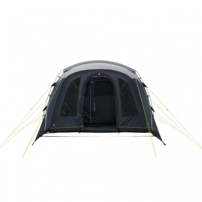 Foldable lip over the entrance to the sewn-in floor protector