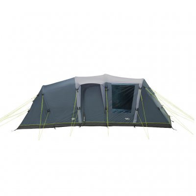 The back of the tent has a small rain-protected entrance that leads directly into the common living room.