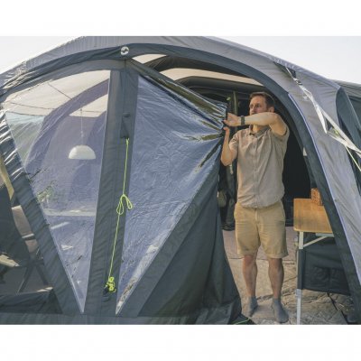 The front can be mounted in different ways and can be removed completely if you want a completely open tent.