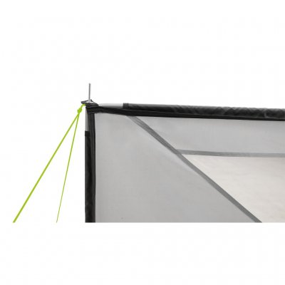 Lintels and tent lines make the windbreak stand stable with the canvas taut.