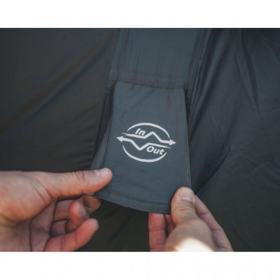 The Rigid Air System makes it easy to set up the tent in a short time, and the stable construction can withstand even tough weat