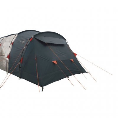 The large protected valve at the back of Easy Camp Palmdale 400 gives the tent a very good ventilation.