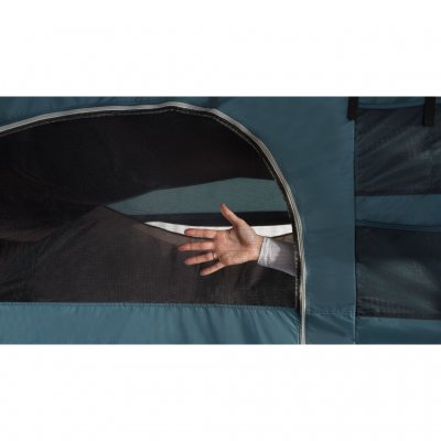 Mesh panel on the sleeping cabin provides good air flow.