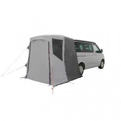 Easy Camp Krossbu seen from an angle with the door closed – provides a weatherproof and private space next to the campervan
