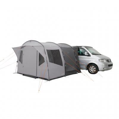 Easy Camp Reine with a large entrance and 4 large windows