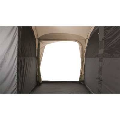 Entrance between the sleeping cabins in Robens Eagle Rock TC 6+2XP