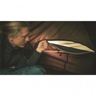 Adjustable ventilation in the inner tent.