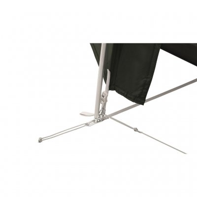 Sturdy adjustable brackets on the tent provides an easy adjustment on uneven ground.