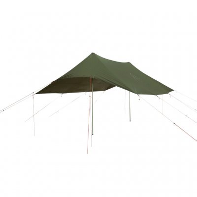 Large and spacious tarp from Robens.