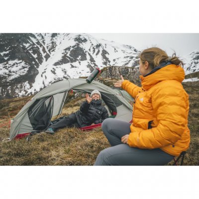 Robens Seeker 3 LW – perfect for the hiker who wants a durable, stable, and lightweight tent.