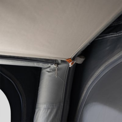 Inner roof is included with the Dometic Winter AIR PVC 180 S winter awning for caravan and motorhome.