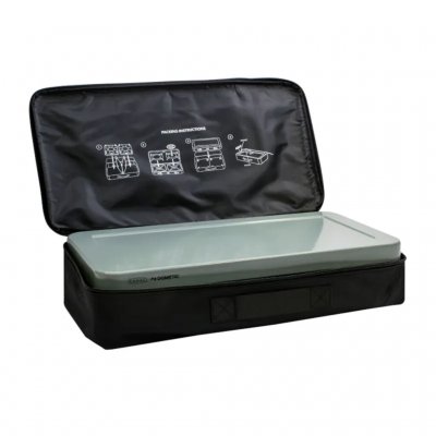 The camping stove comes with a bag that facilitates transport and storage.