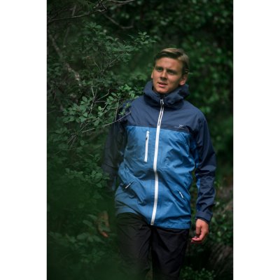 Stretchy, flexible, water and windproof jacket with good breathability.