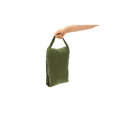 Built-in carrying bag.