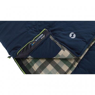 The Outwell Camper Lux sleeping bag has an overweight edge along the zipper that provides extra warmth.