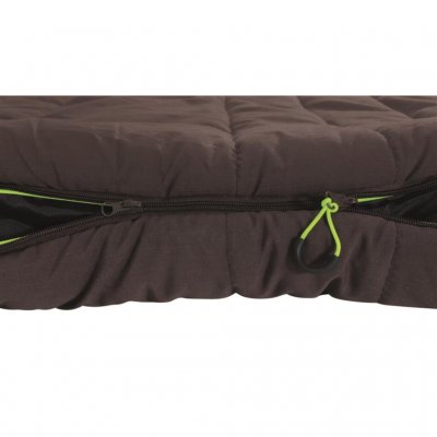 The Outwell Camper Supreme sleeping bag has an overweight edge along the zipper that provides extra warmth.