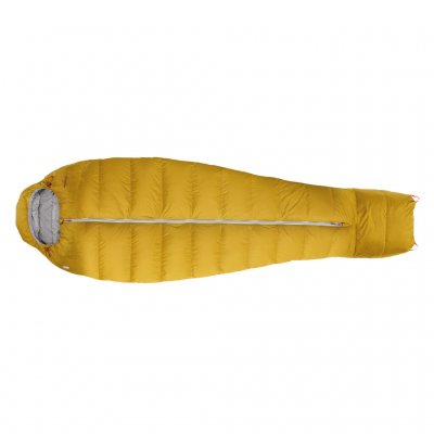 Extra insulation around the feet, zipper and neck gives the sleeping bag an even temperature even when it's really cold.