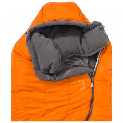 The hood has good insulation