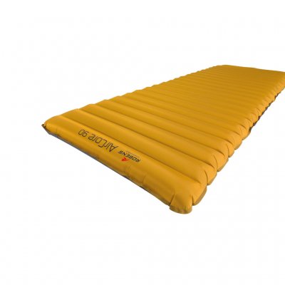 Horizontal channels mean that the sleeping pad adapts to the body and provides good support
