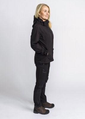 Pinewood's outdoor trousers are very durable and with stretch.