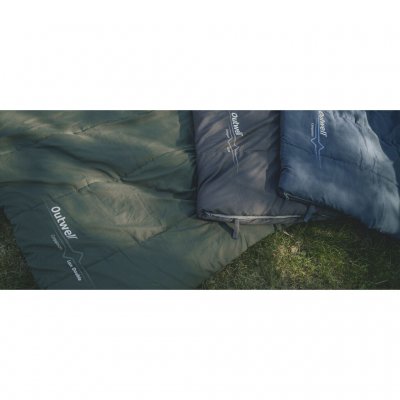 Spacious sleeping bag from Outwell.