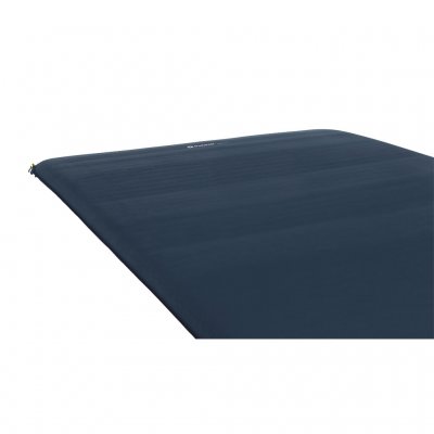 Surface in soft and quiet polyester