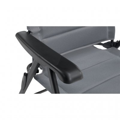 Good armrests provide excellent ergonomic seating comfort.