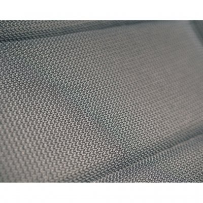 Quick-drying material in the seat and backrest of the camping chair.