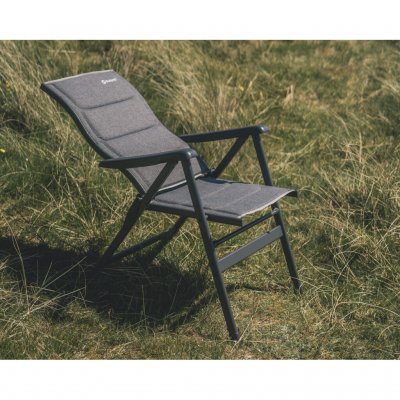 The back support can be adjusted in 7 positions