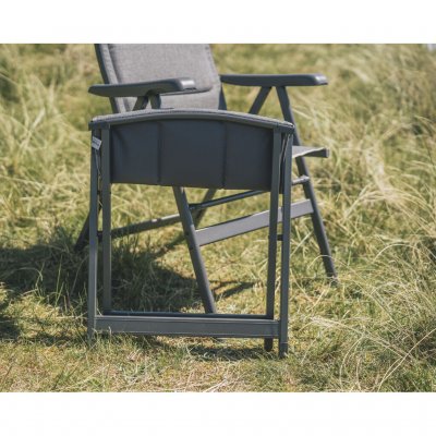 Footrest/stool in the same style as the camping chairs Outwell Helena, Outwell Rosewood, and Outwell Clements.