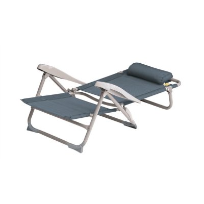 The beach chair can also be used in a lying position as a sun lounger.
