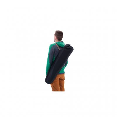 Lightweight and easy to carry in the supplied bag.