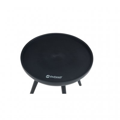 Durable table top with stable legs makes the child feel good