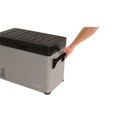 Handles on the side make the cooler box easy to carry.