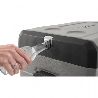 Built-in bottle opener in the lid.