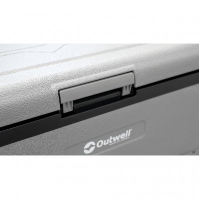 Compressor-driven cool box with one compartment. Which you can open from both sides