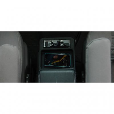 Display to see and set the temperature of the compressor-driven cooling box.