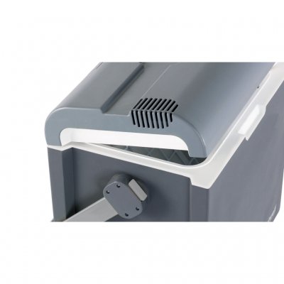 Outwell EcoCool with a fan with a location that makes it possible to pack in the car.