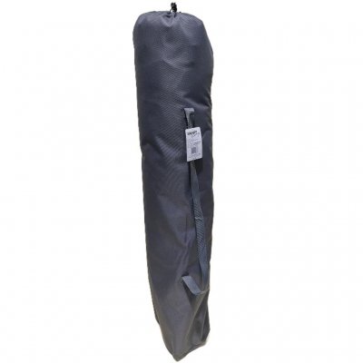 Foldable design supplied in a practical carry bag – easy to take with you anywhere.