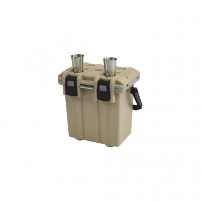 Four cup holders on the lid