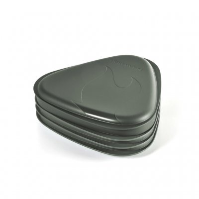 <p>Its high rim makes it suitable for most meals and allows it to be stacked and easily packed.